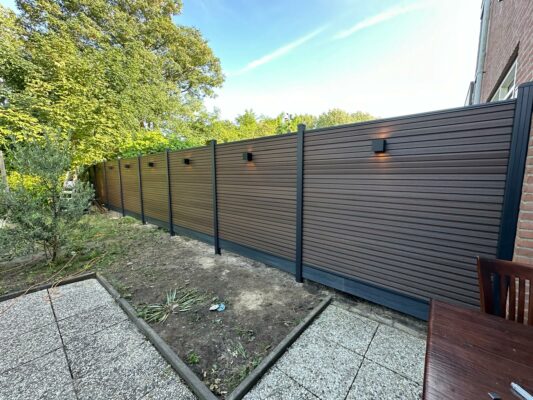 WPC-Zaun Rhombus Walnuss – Bild 5