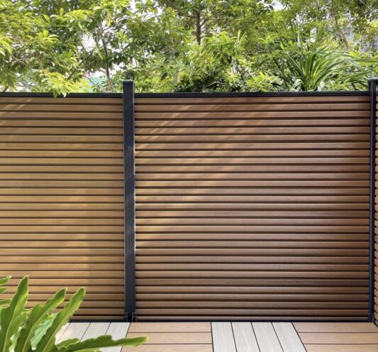 WPC-Zaun Rhombus Teak – Bild 2